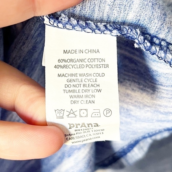 PrAna Living Demi Hooded Athletic Top Heathered Blue Jay Size XS Thumbholes EUC - Picture 10 of 12